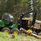  JOHN DEERE поставил тысячную лесозаготовительную машину серии Е немецкому заказчику